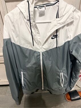 Nike White Windbreaker Jacket with Black Trim